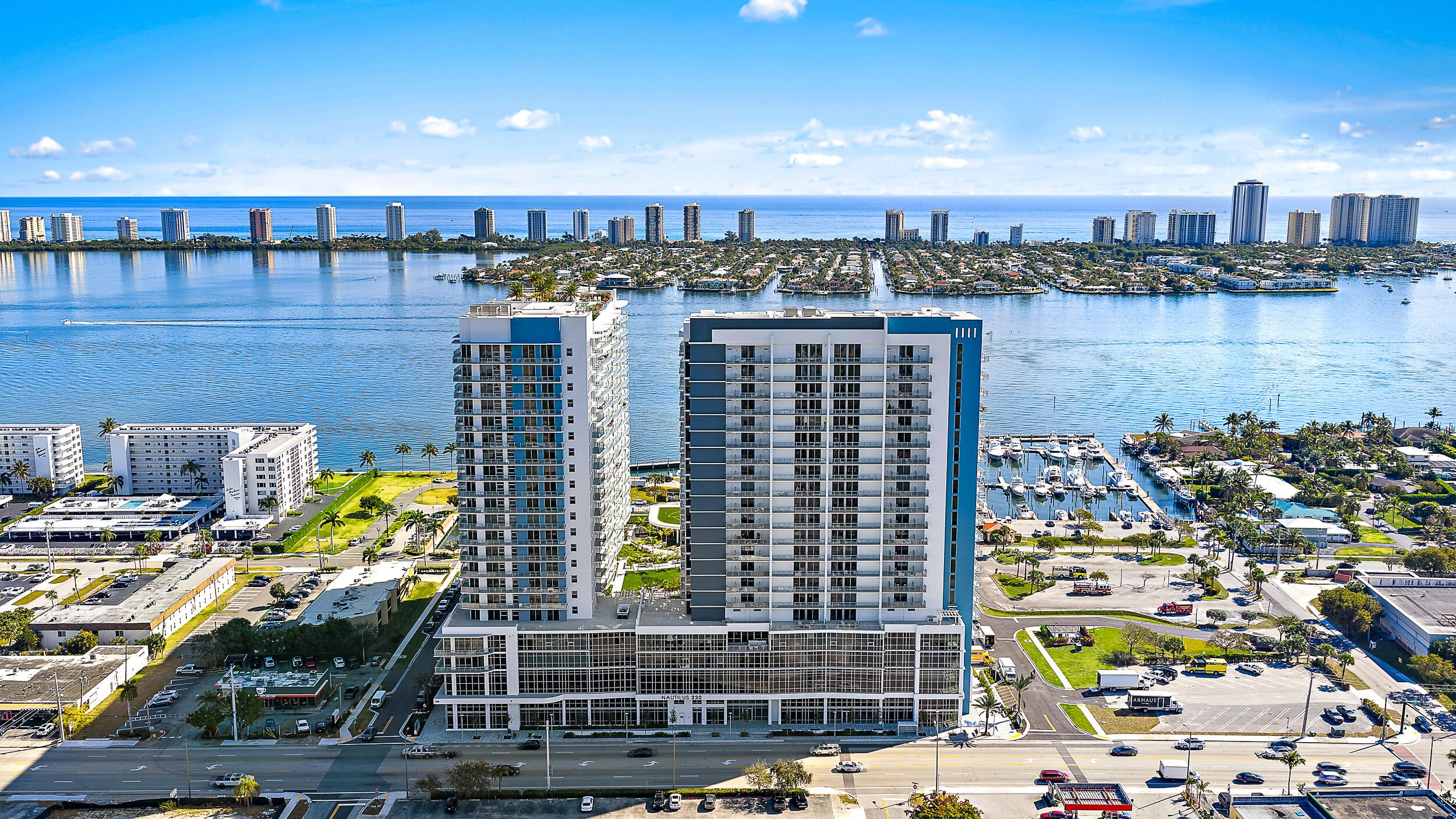 220 Lake Shore Drive 621