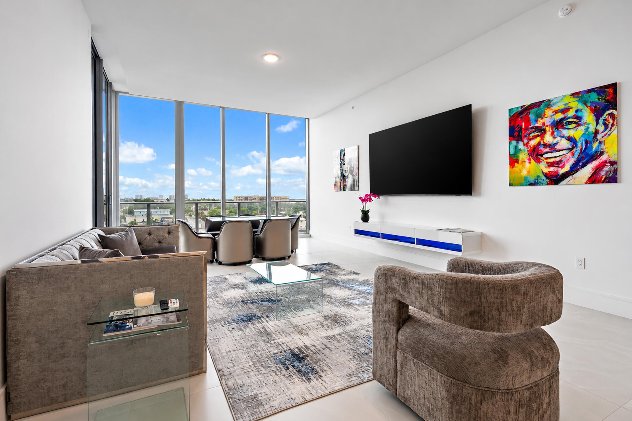 220 Lake Shore Drive 621
