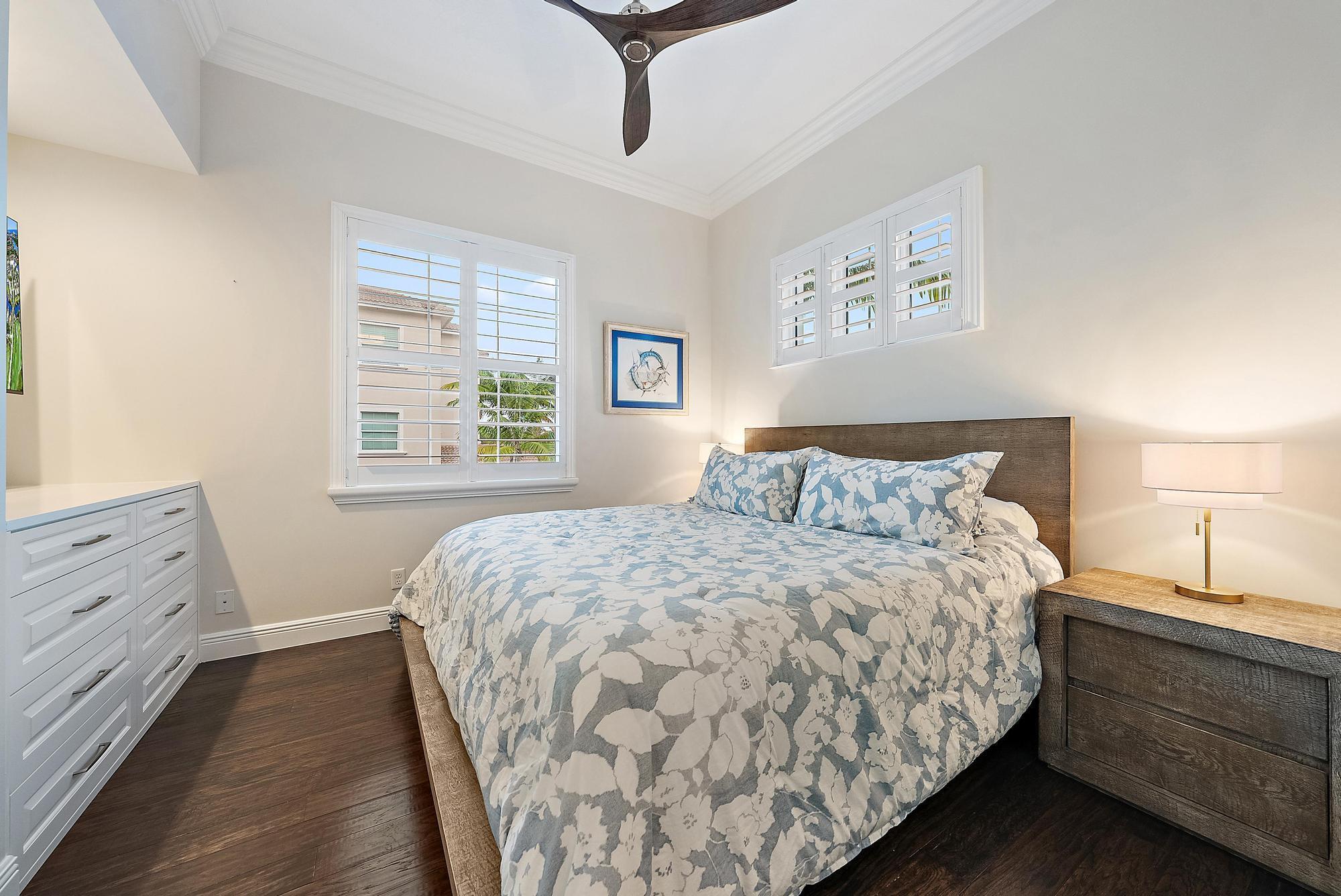 CARRIAGE HOMES AT FRENCHM - Residential