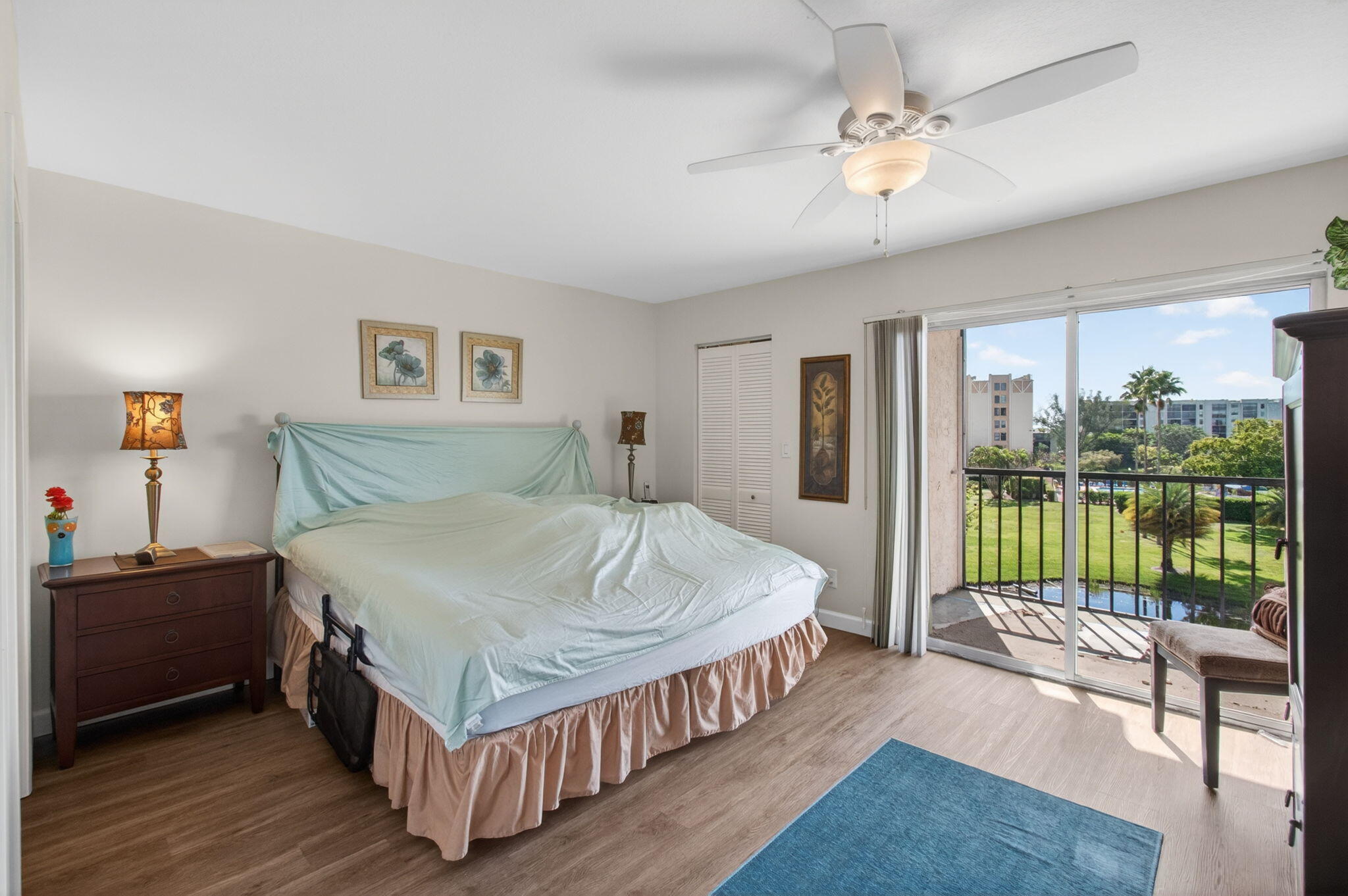 HUNTINGTON LAKES - Residential
