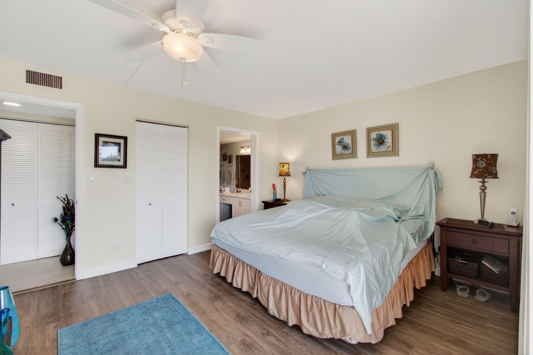 HUNTINGTON LAKES - Residential