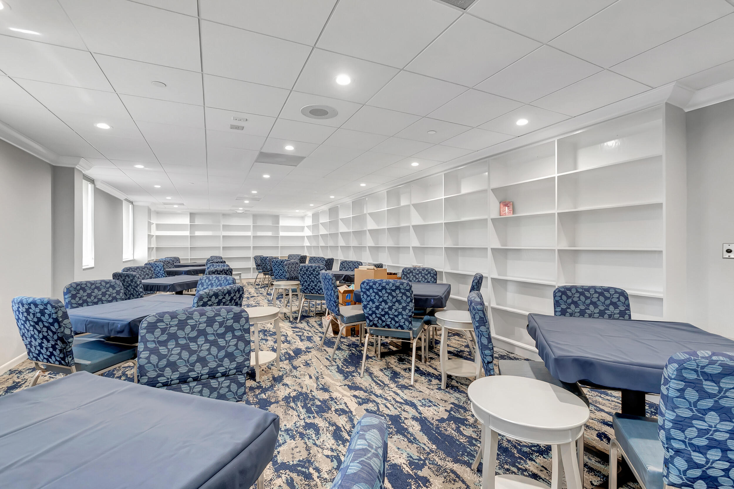 HUNTINGTON LAKES - Residential