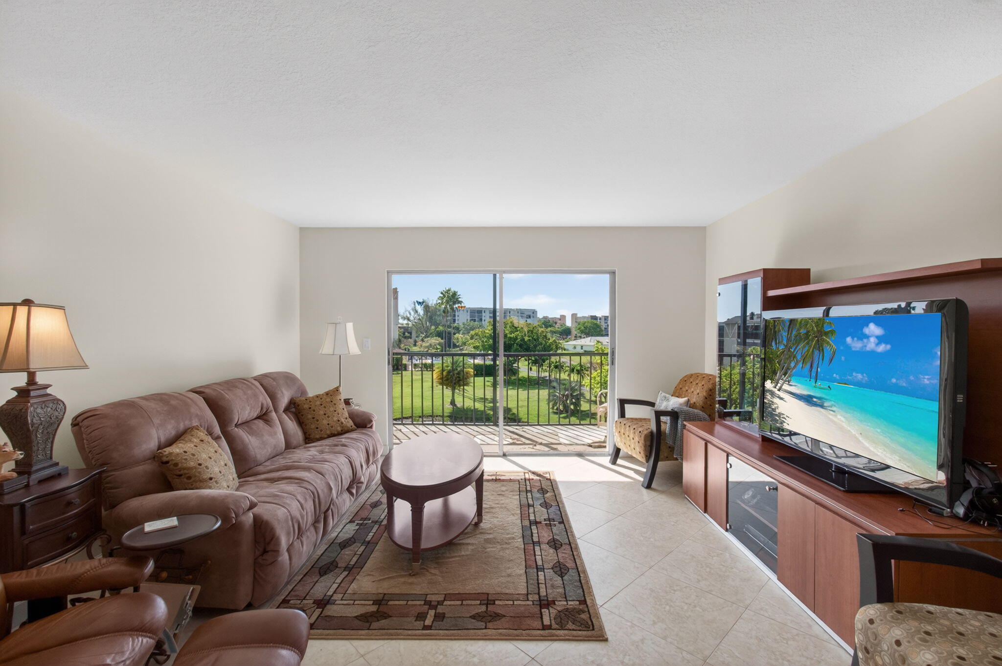 HUNTINGTON LAKES - Residential