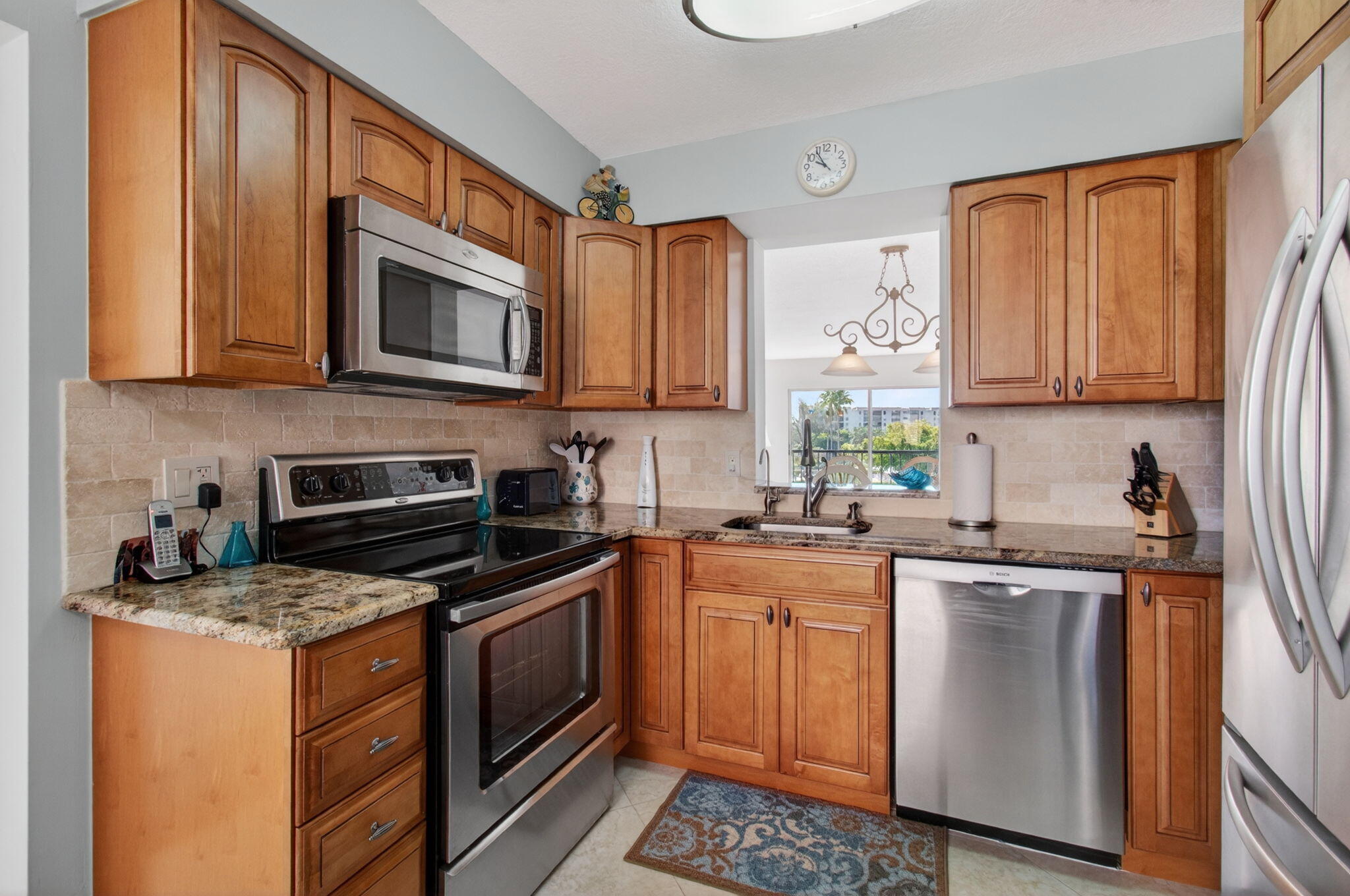 HUNTINGTON LAKES - Residential