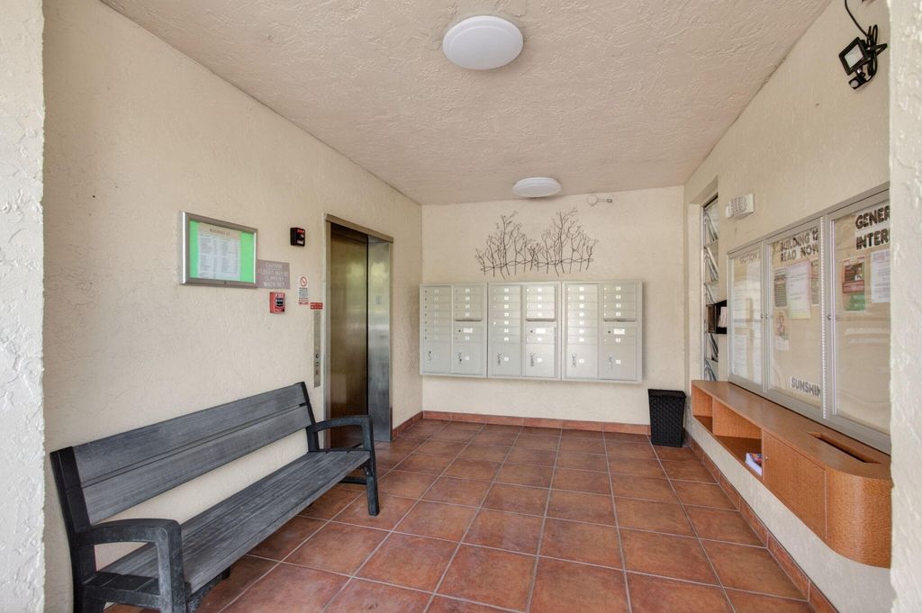 Photo of 7006 Huntington Lane #404, Delray Beach, FL 33446 (MLS # B26022082)
