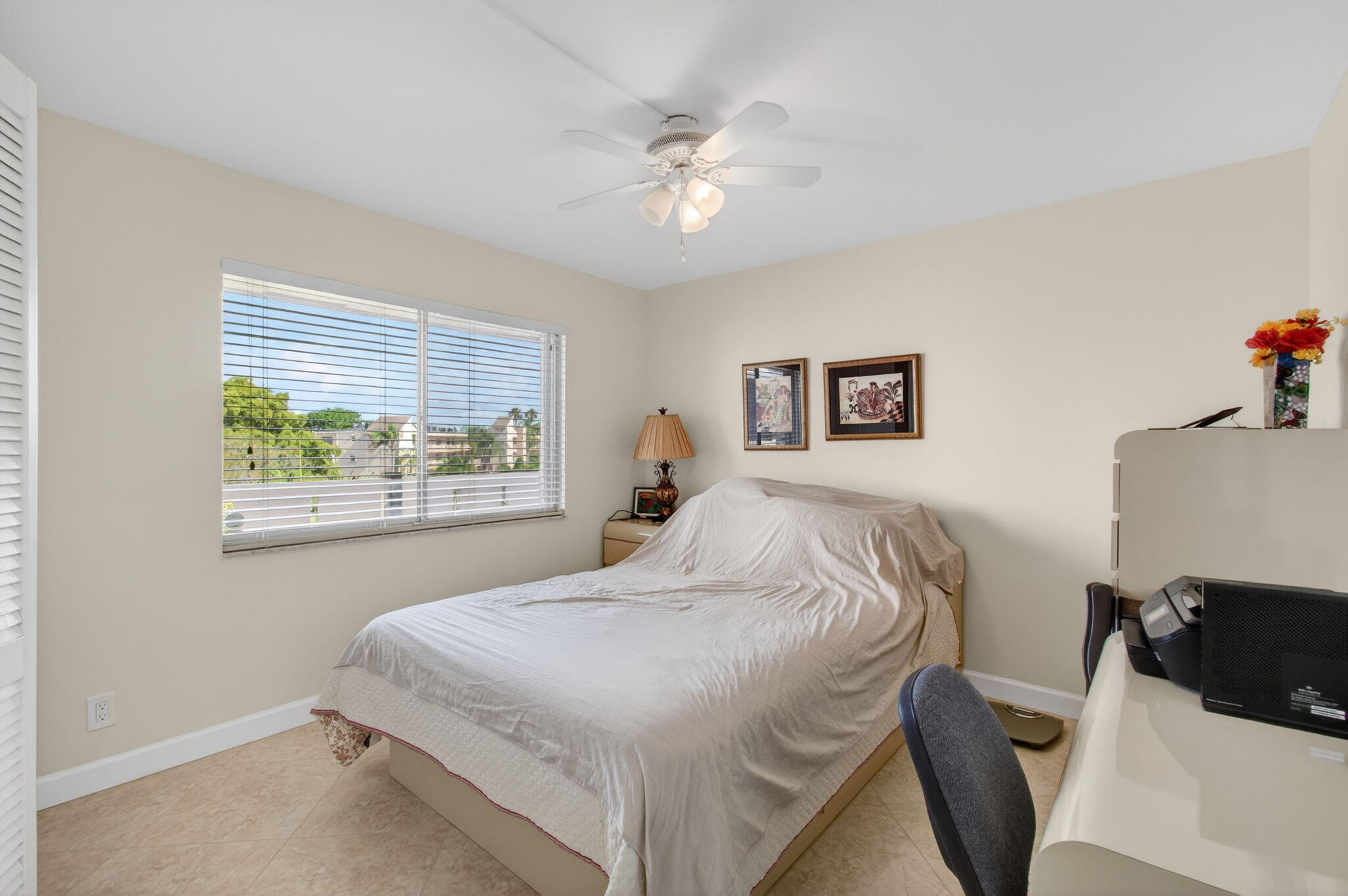 HUNTINGTON LAKES - Residential