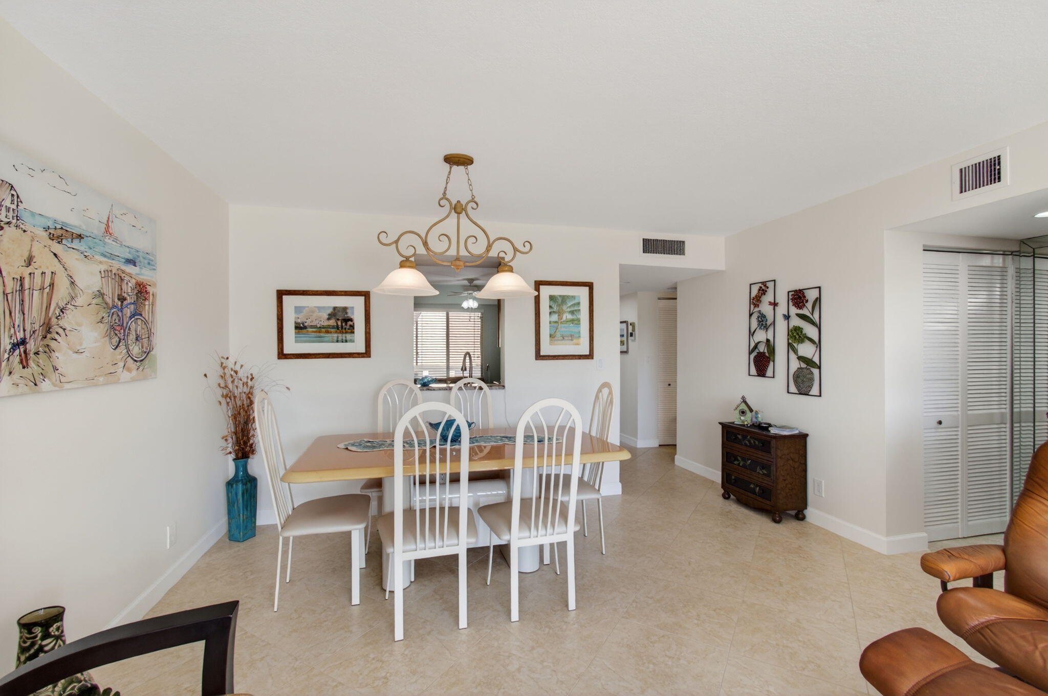 HUNTINGTON LAKES - Residential