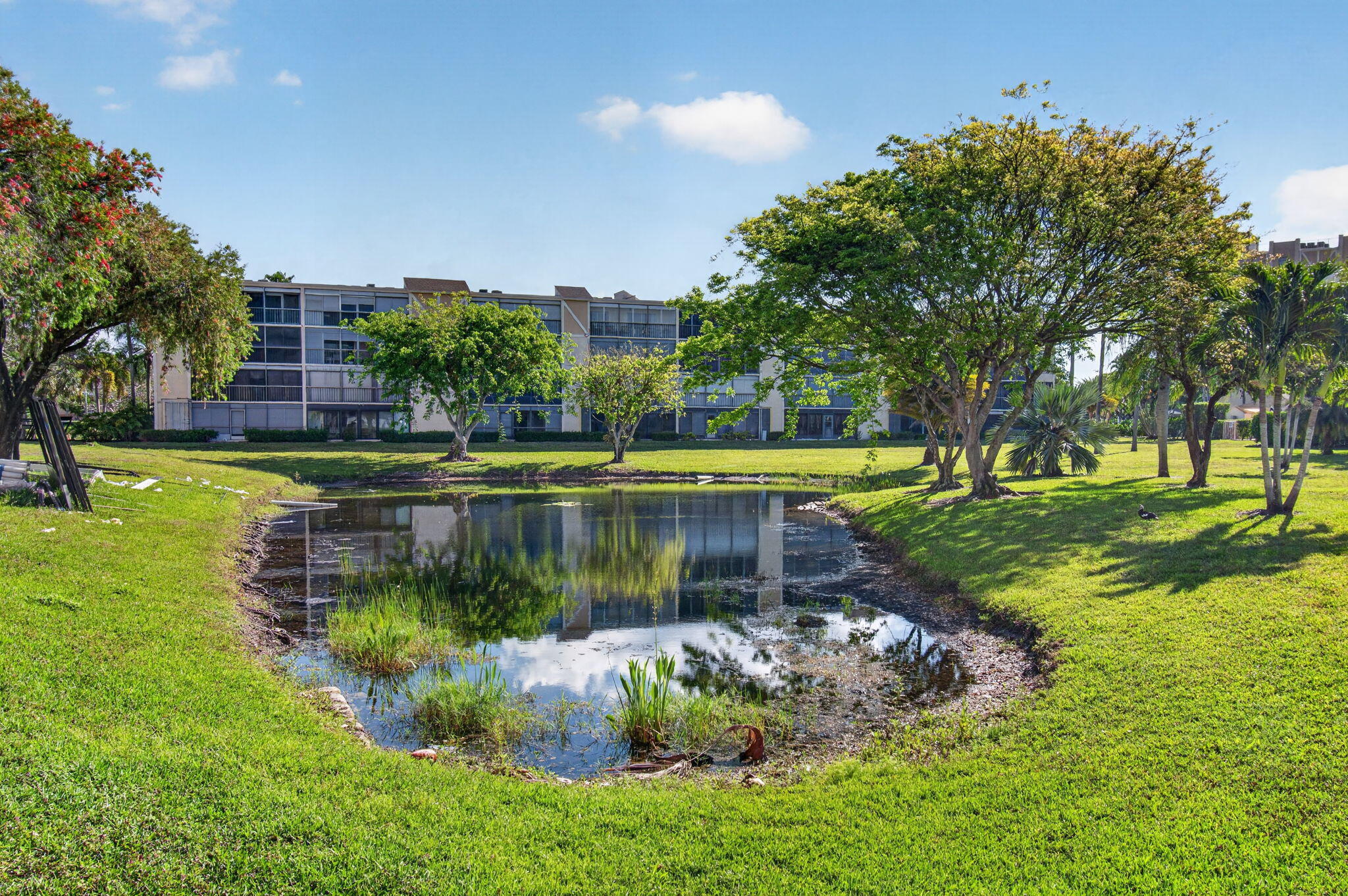 HUNTINGTON LAKES - Residential