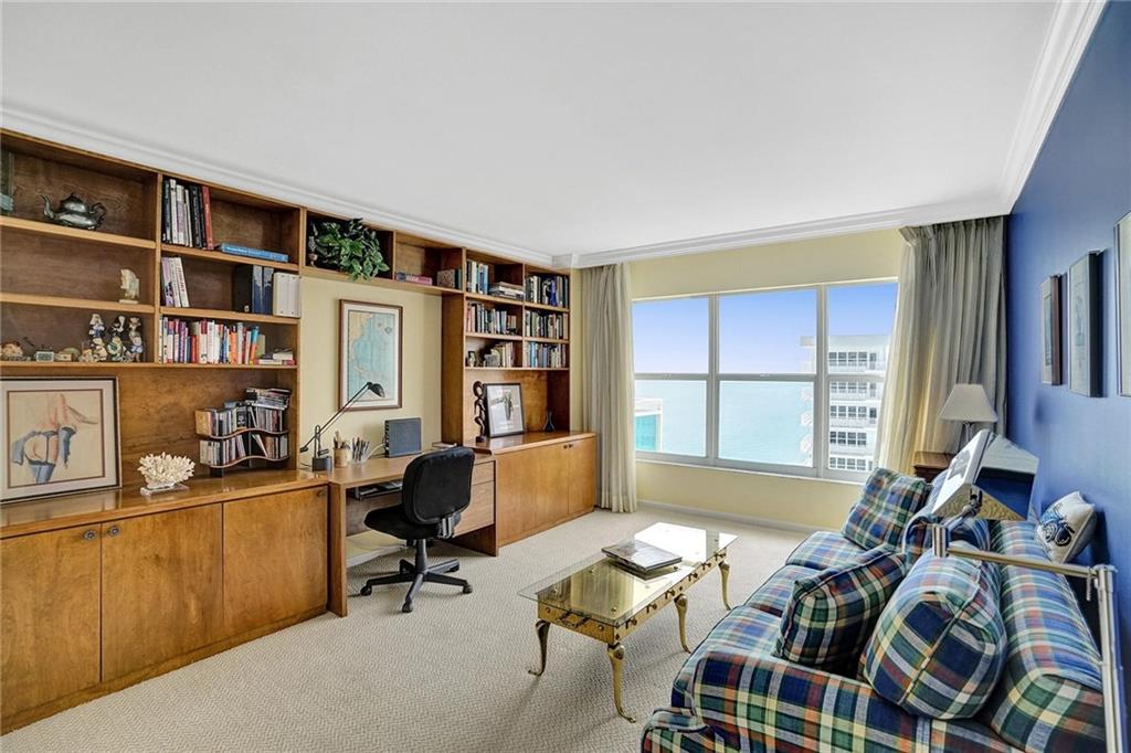 Playa Del Mar - Residential