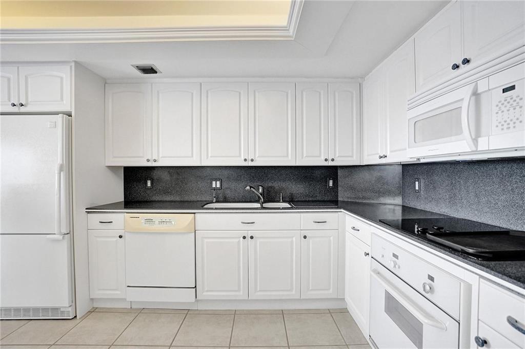 Playa Del Mar - Residential