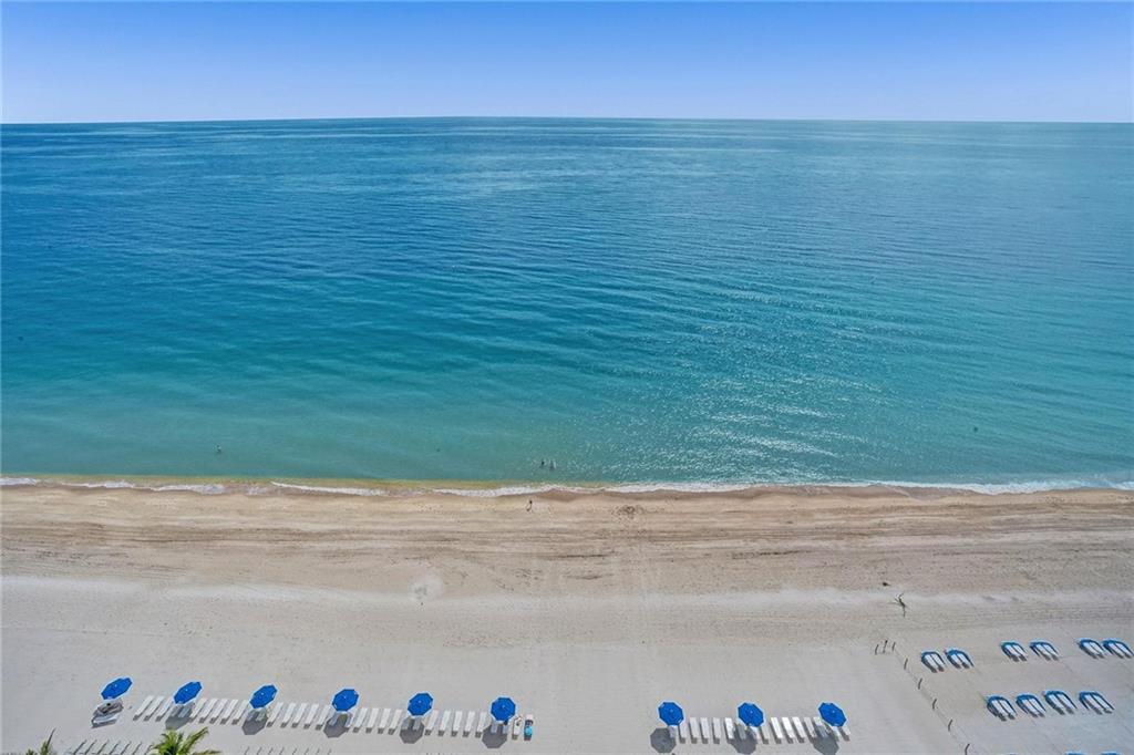 Playa Del Mar - Residential