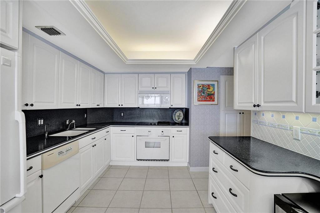 Playa Del Mar - Residential