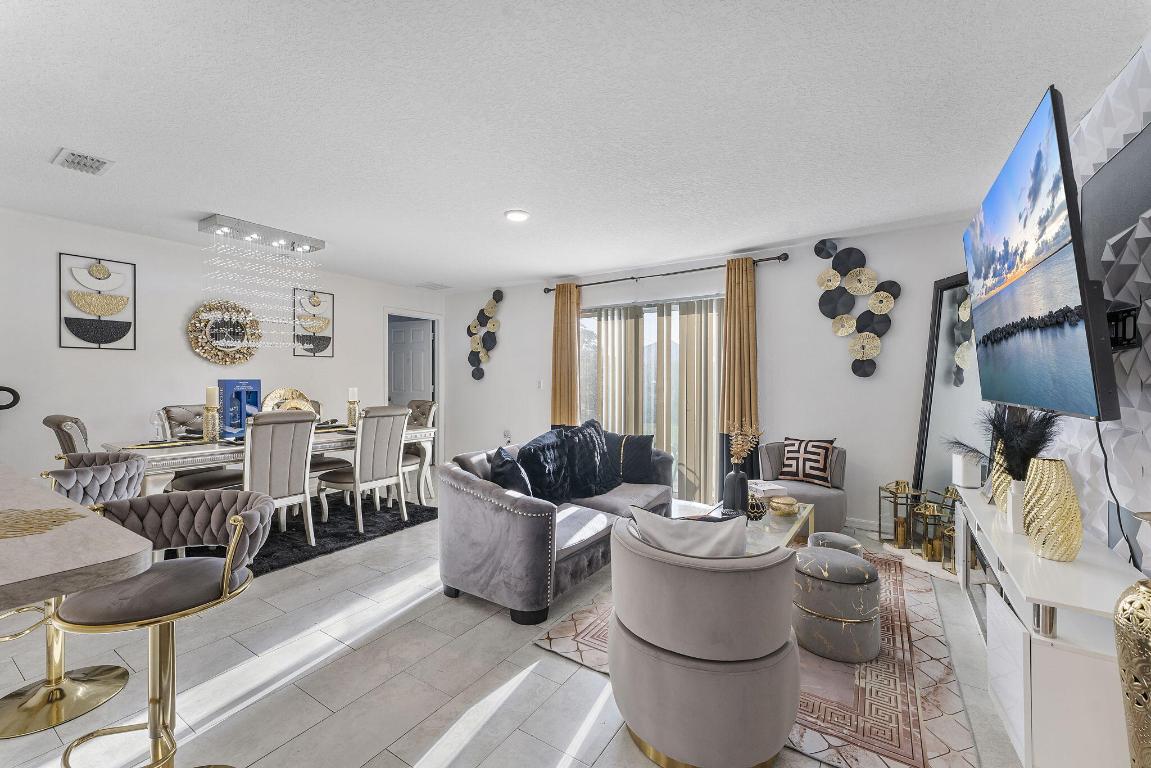 PORT ST LUCIE SECTION 8 - Residential