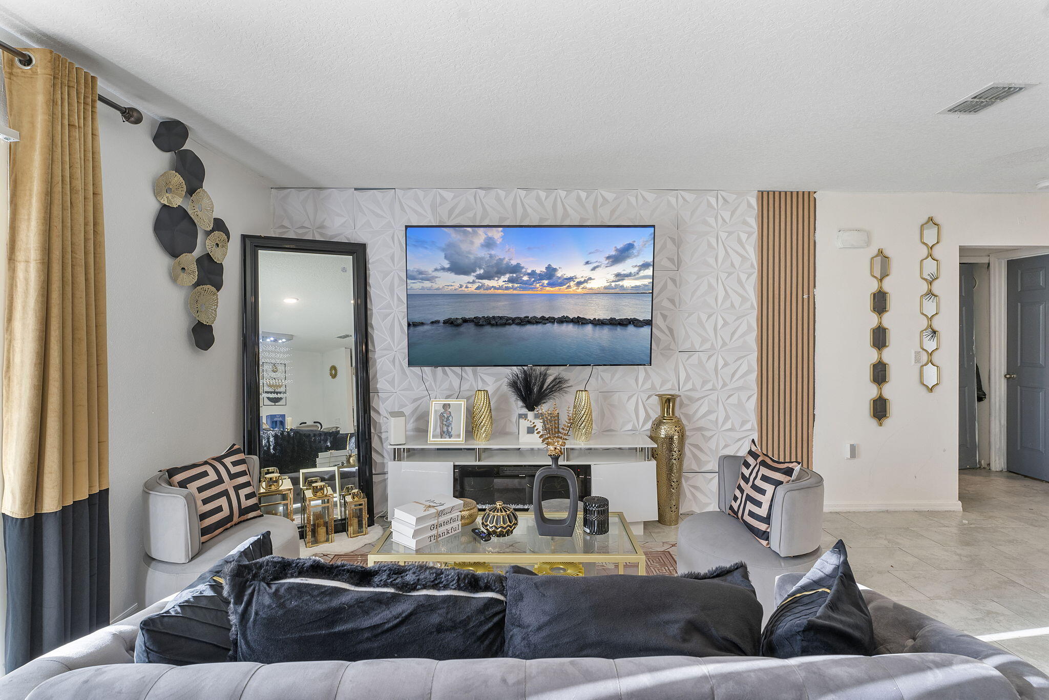 PORT ST LUCIE SECTION 8 - Residential