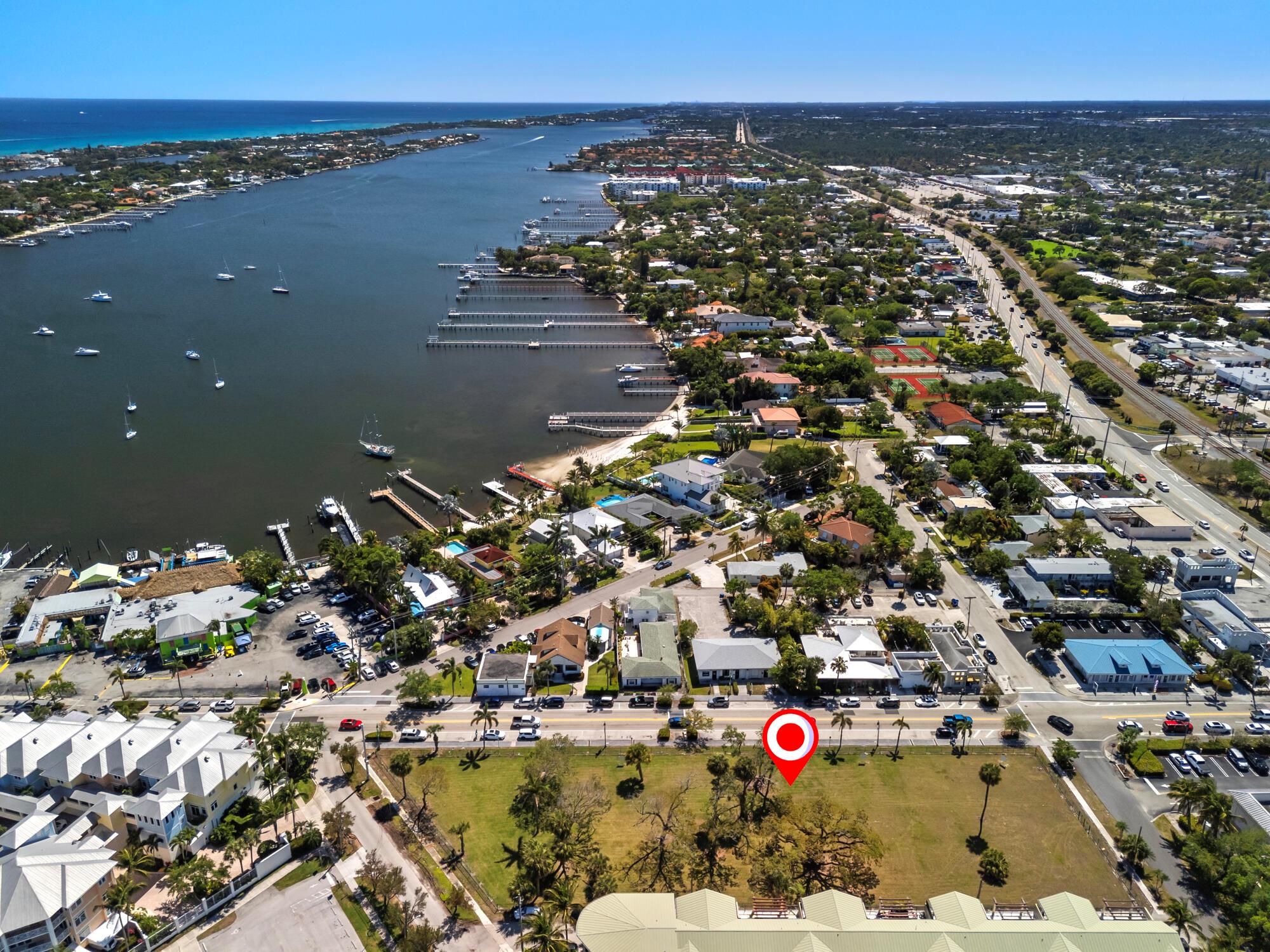 LANTANA POINT - Residential