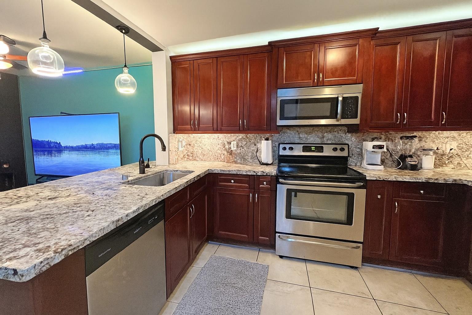 3007 N Oakland Forest Dr 107