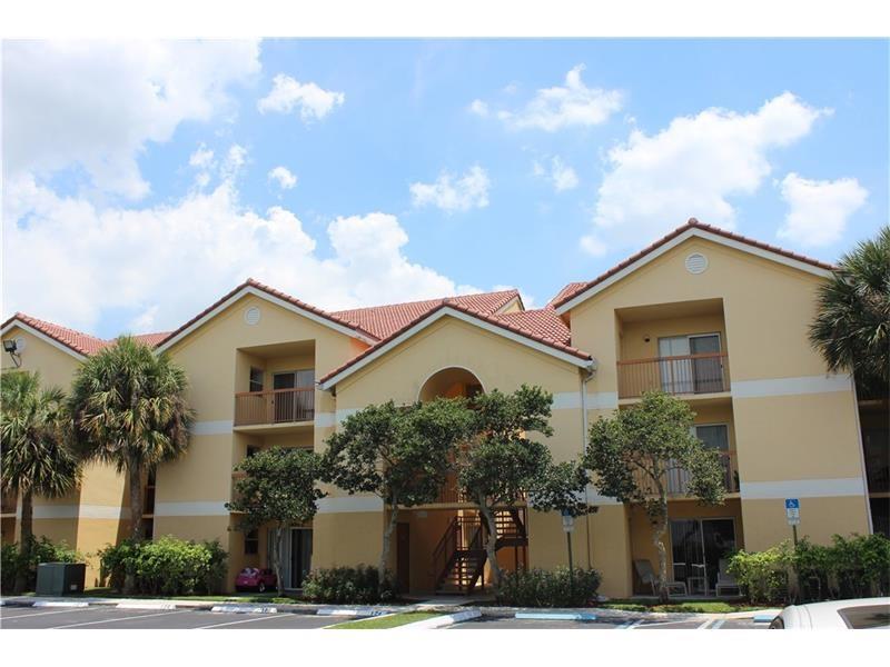 Spacious 2/2 in quiet community of South Palm Place close to parks, schools, movie theaters, banks, and shopping plazas. Serene water views from the privacy of your balcony off the main living room and another balcony of the Master bedroom. Cozy kitchen with lovely wood cabinets and a snack bar counter. Enjoy the convenience of having your washer and dryer inside the unit. This is a must-see!