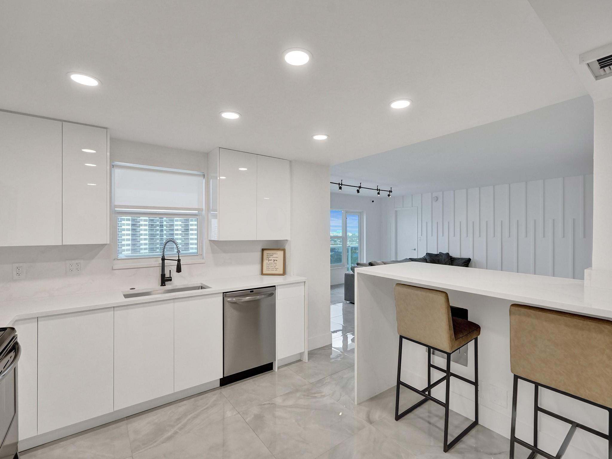 Playa Del Sol - Residential