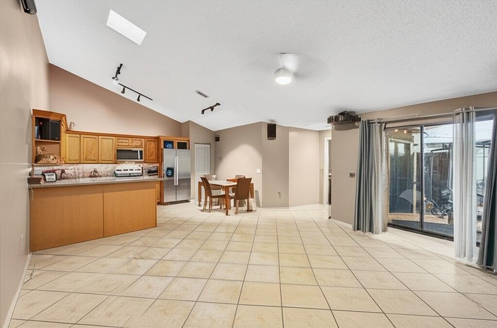 BOCA GARDENS - Residential