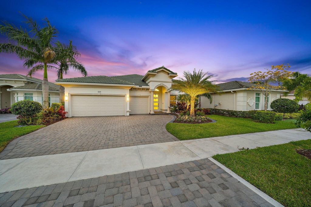 Photo of 533 Carrara Court, Jupiter, FL 33478 (MLS # R10783310)