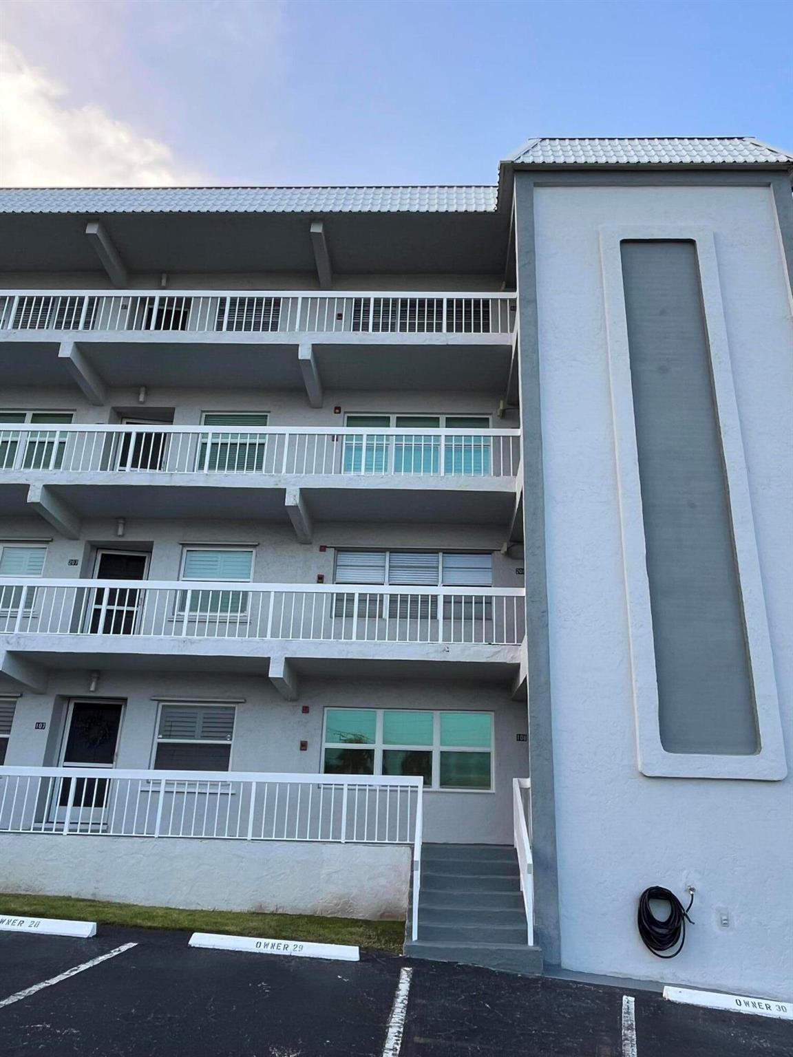Shutters Condo - Residential Lease