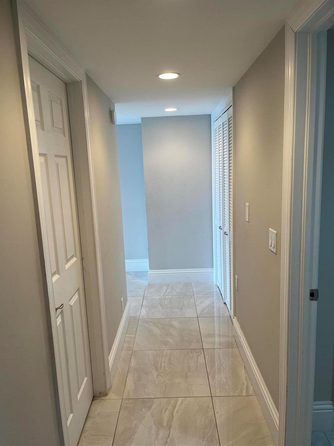 Shutters Condo - Residential Lease