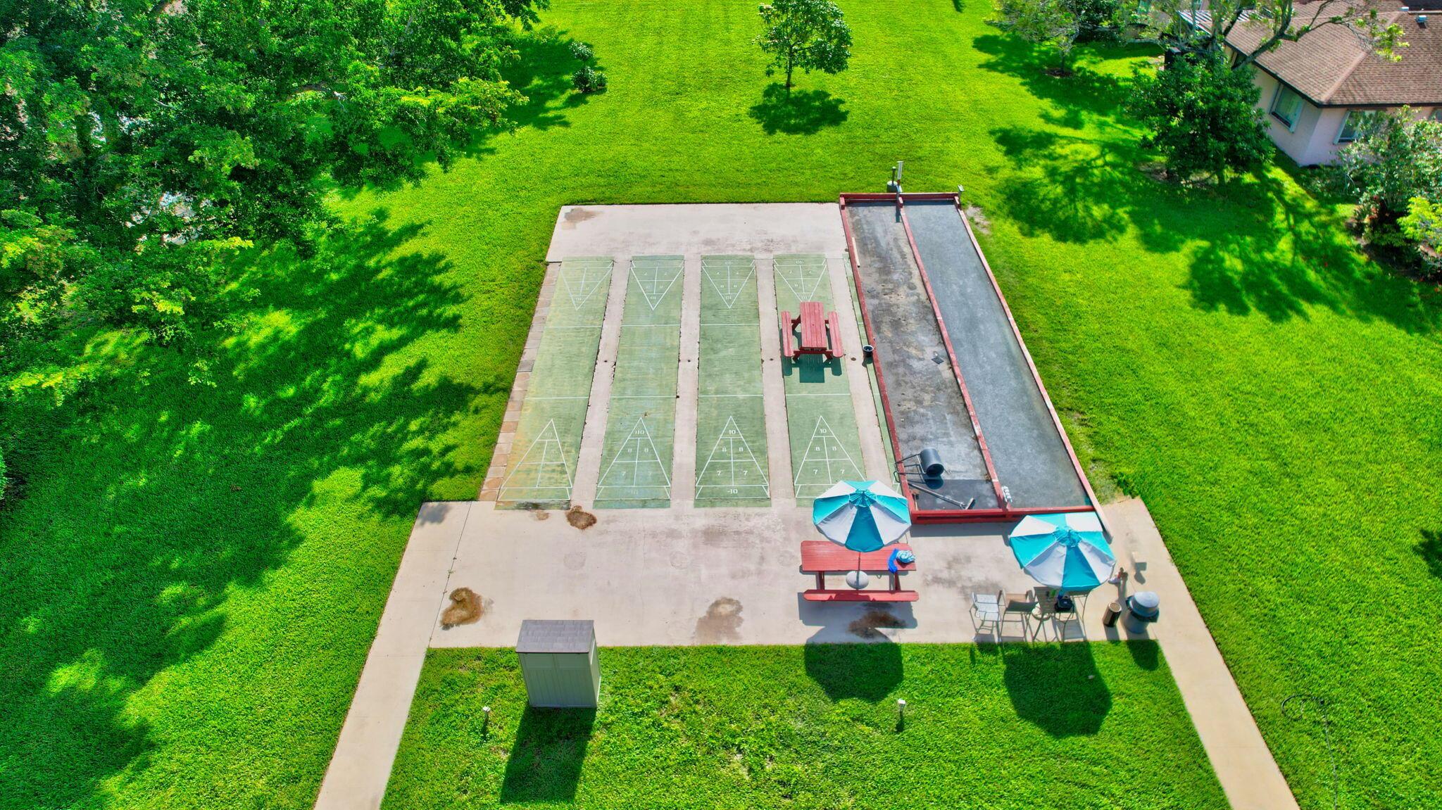 VILLAGES OF ORIOLE BONAIR - Residential