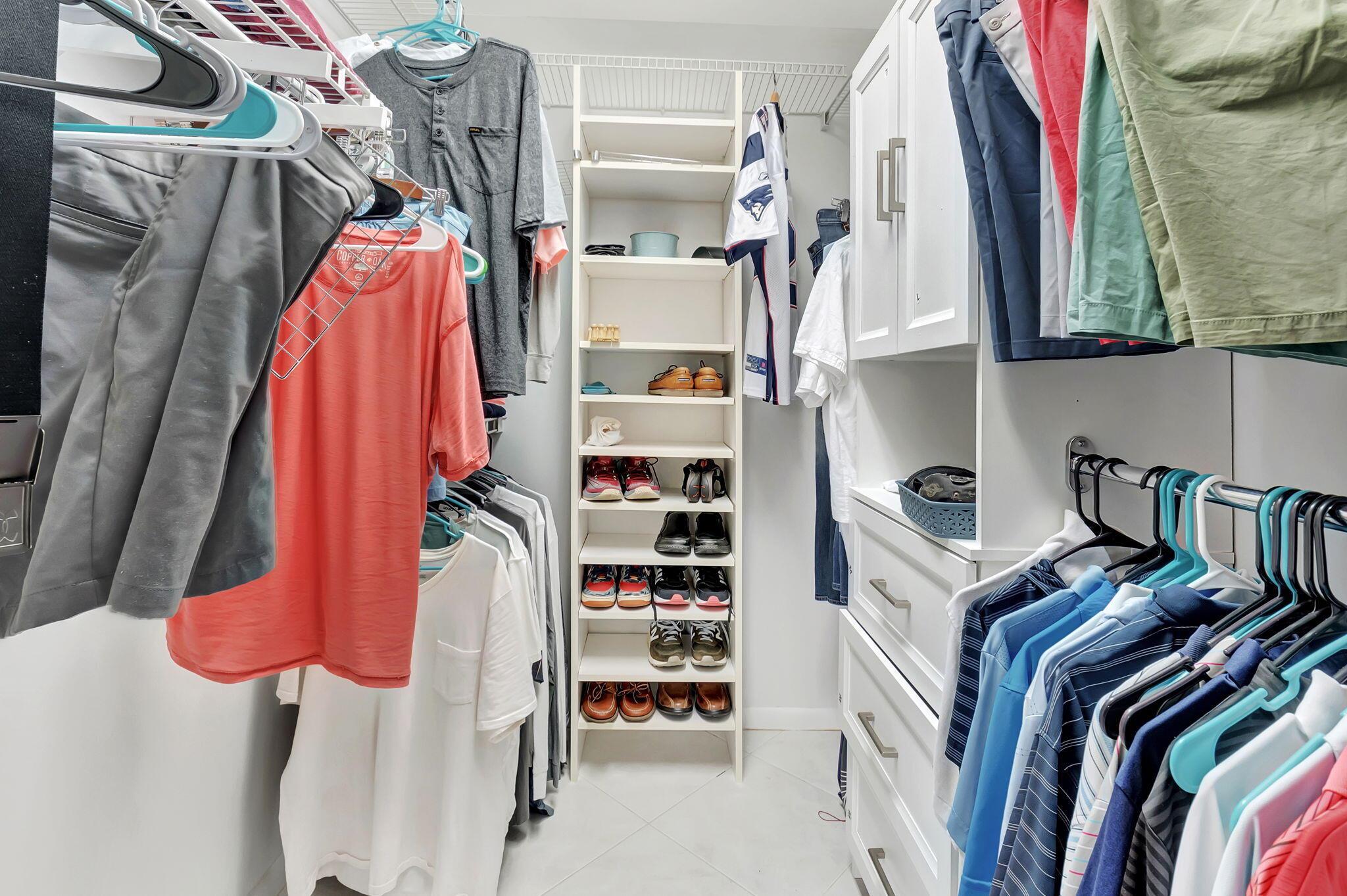 VILLAGES OF ORIOLE BONAIR - Residential