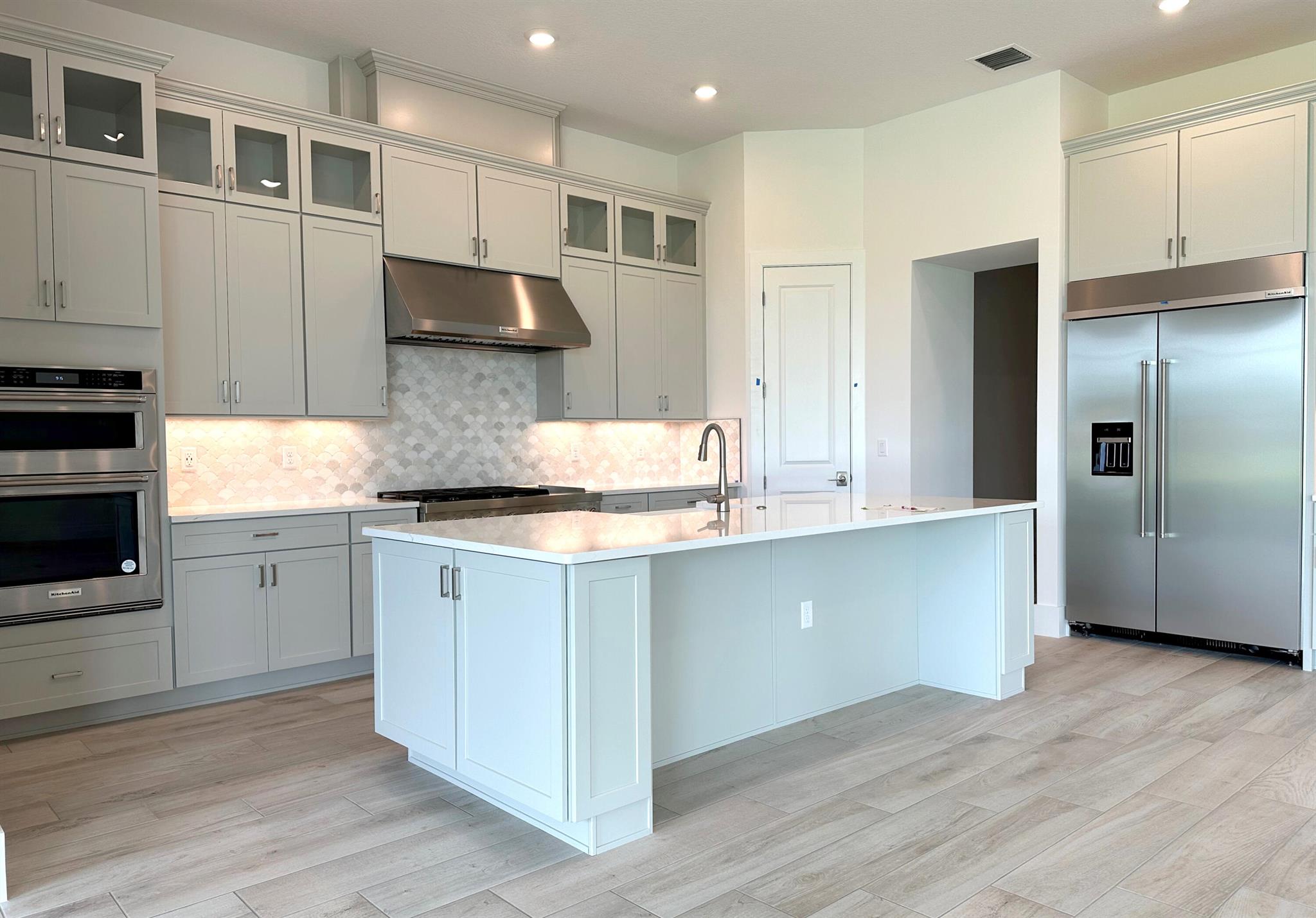 BRIDGEWATER - Residential