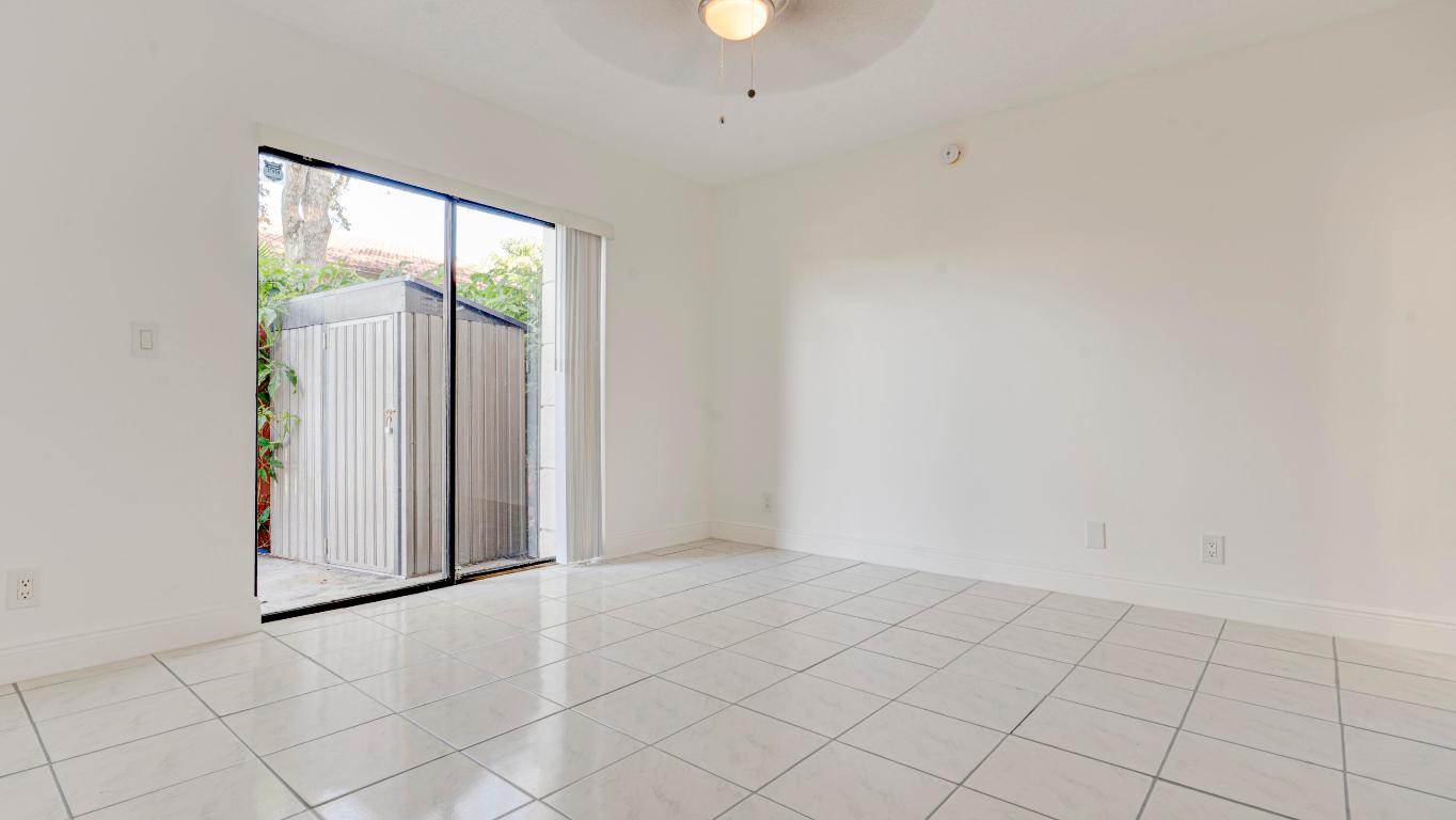 Coral Springs Villas - Residential