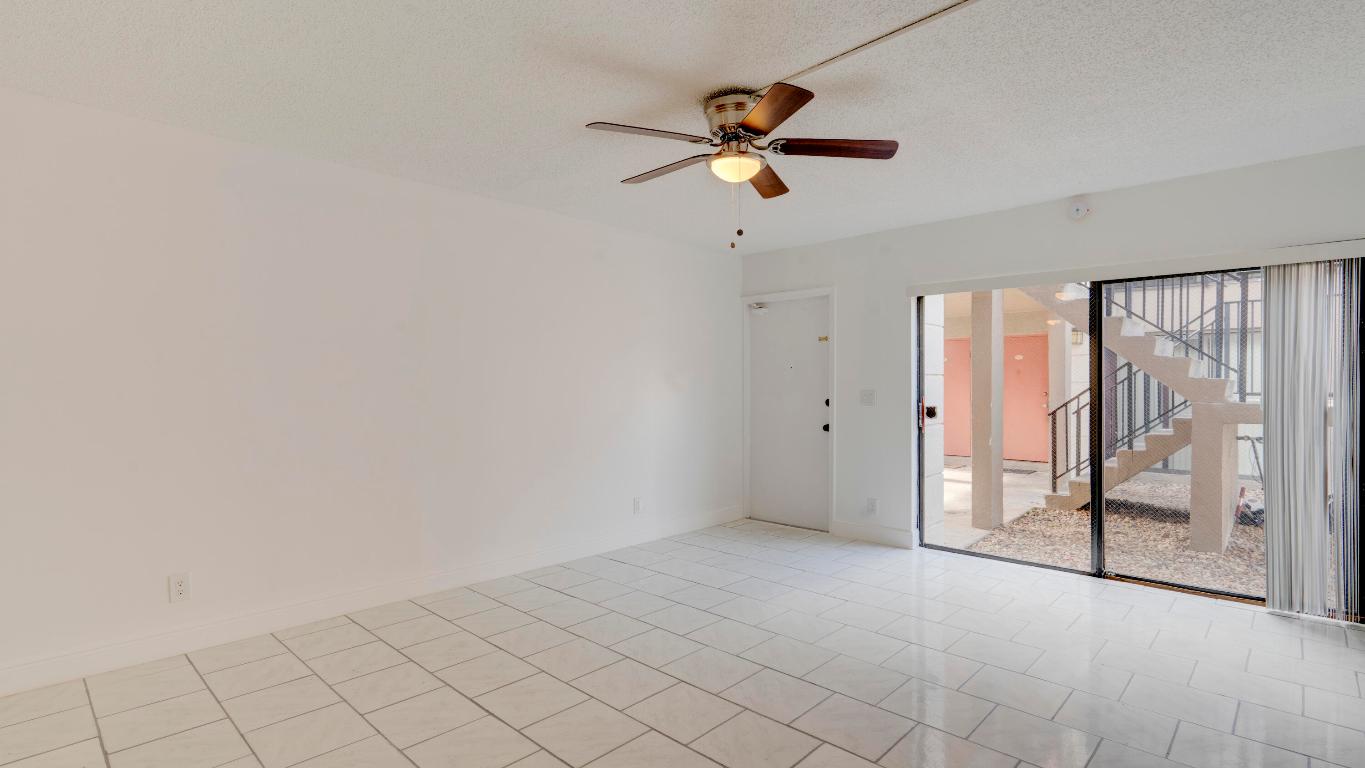 Coral Springs Villas - Residential