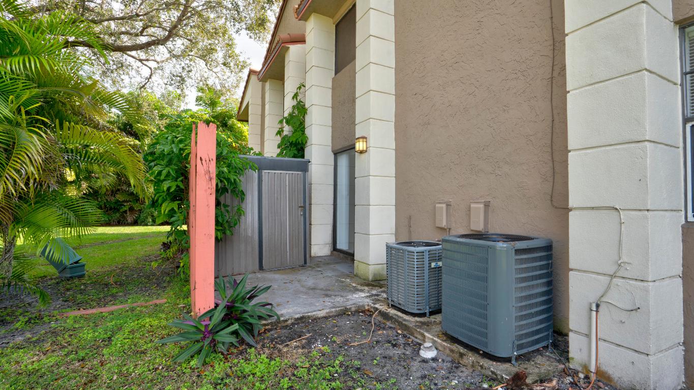 Coral Springs Villas - Residential