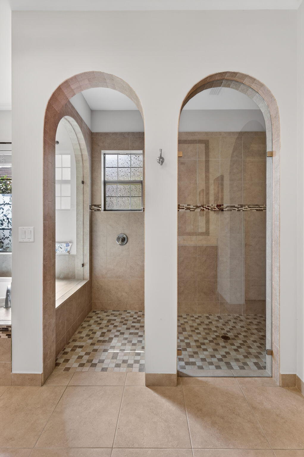 BRUSCHI PROPERTY - Residential