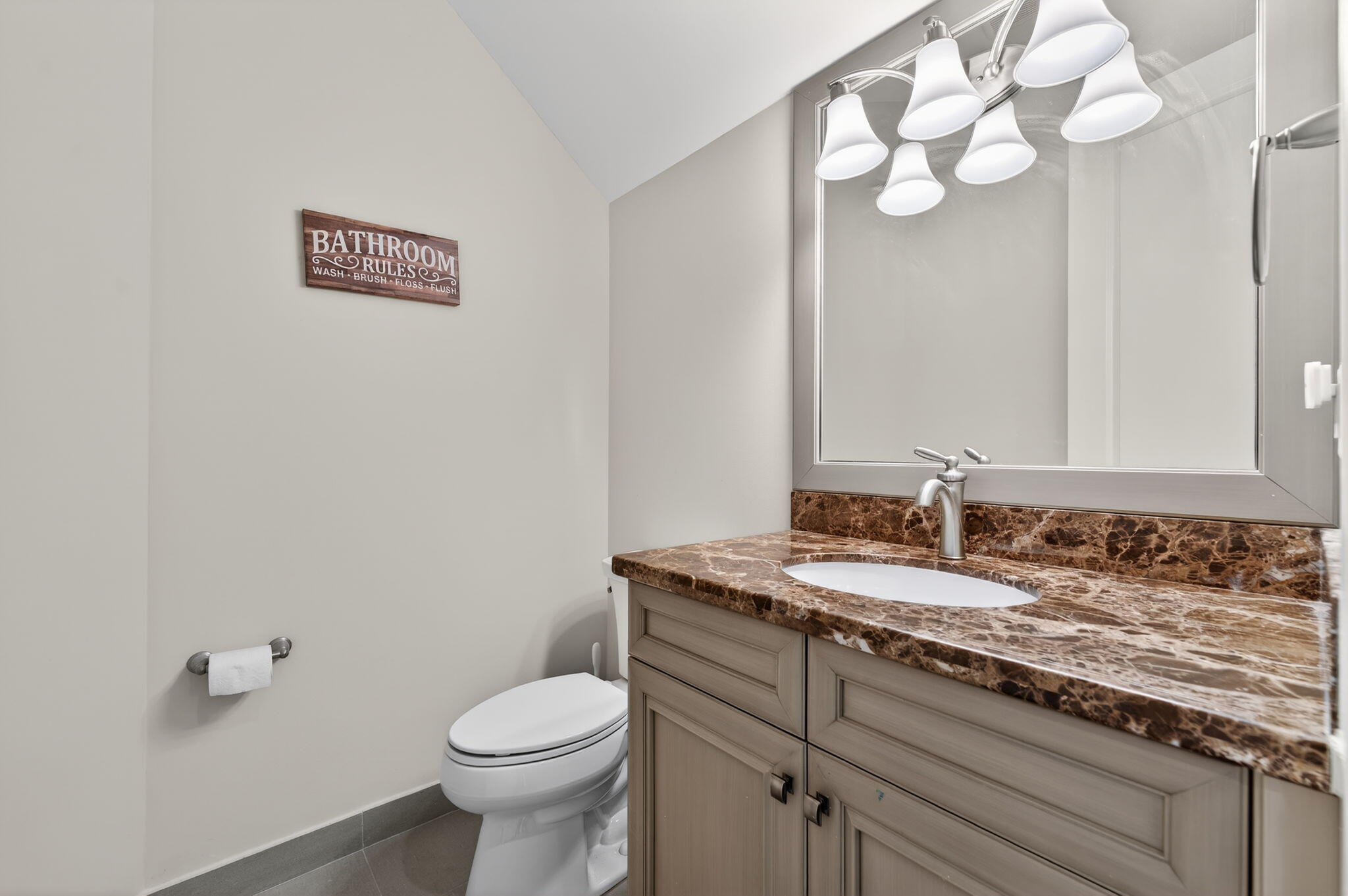 BRUSCHI PROPERTY - Residential