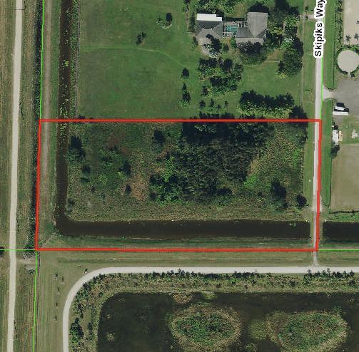 This 5 acre vacant lot in Rustic Ranches is priced to sell!! It is in an extremely private location and perfect for you to build your dream farm!
