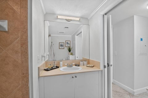 Tiny photo for 625 Casa Loma Boulevard #1009, Boynton Beach, FL 33435 (MLS # B26070931)