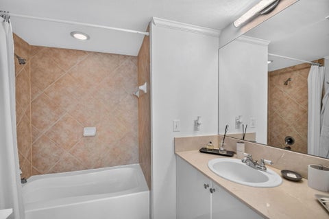 Tiny photo for 625 Casa Loma Boulevard #1009, Boynton Beach, FL 33435 (MLS # B26070931)