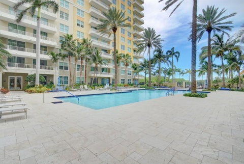 Tiny photo for 625 Casa Loma Boulevard #1009, Boynton Beach, FL 33435 (MLS # B26070931)