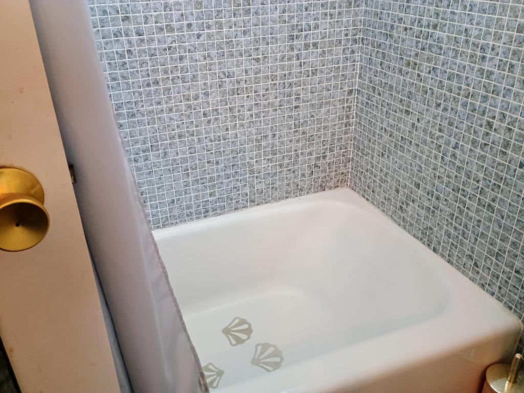 Colonial Ridge Corp - Residential