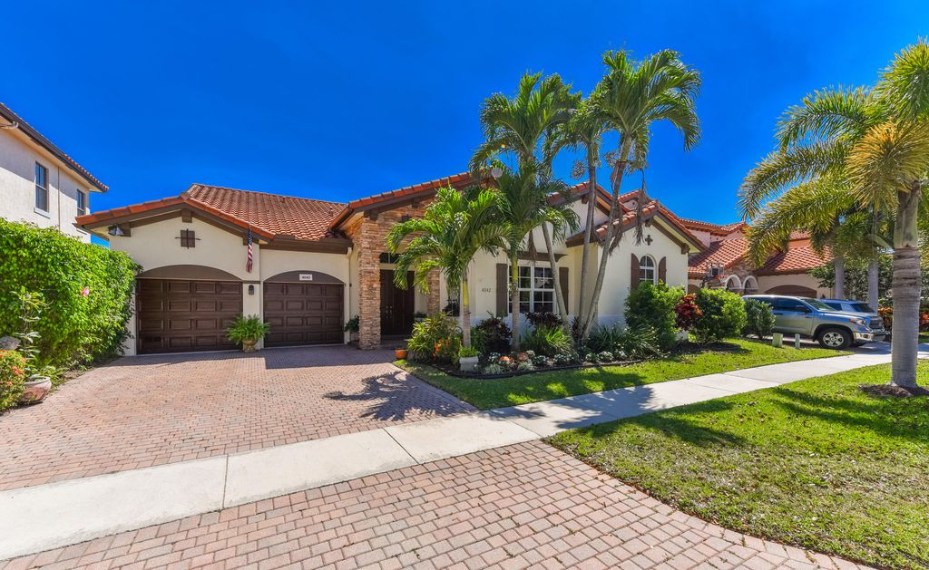 Photo of 4042 Artesa Drive, Boynton Beach, FL 33436 (MLS # R10976241)