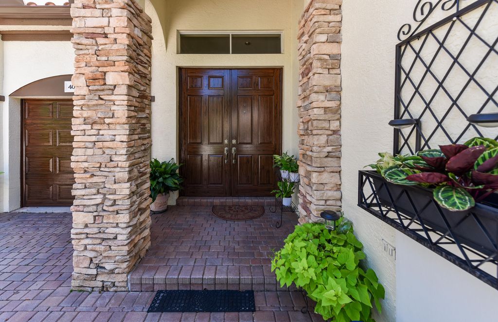 Photo of 4042 Artesa Drive, Boynton Beach, FL 33436 (MLS # R10976241)