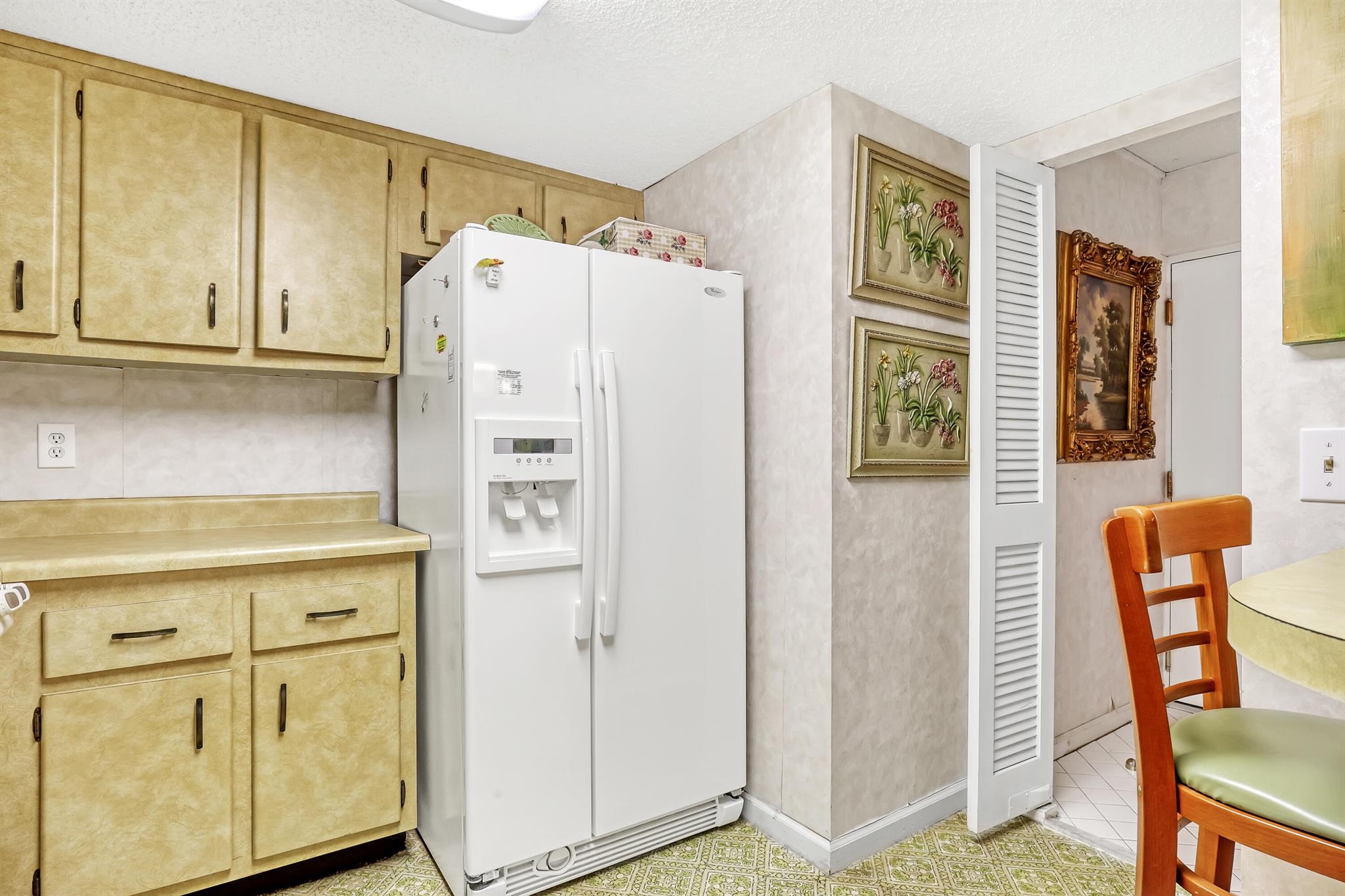 PHOENIX TOWERS CONDO - Residential Lease