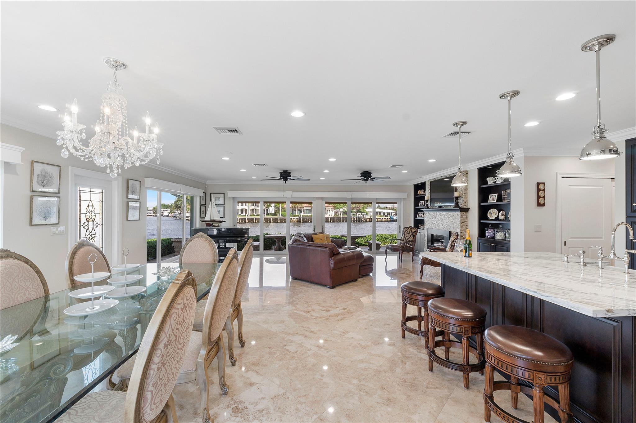 PALM YACHT & BEACH CLUB - Residential