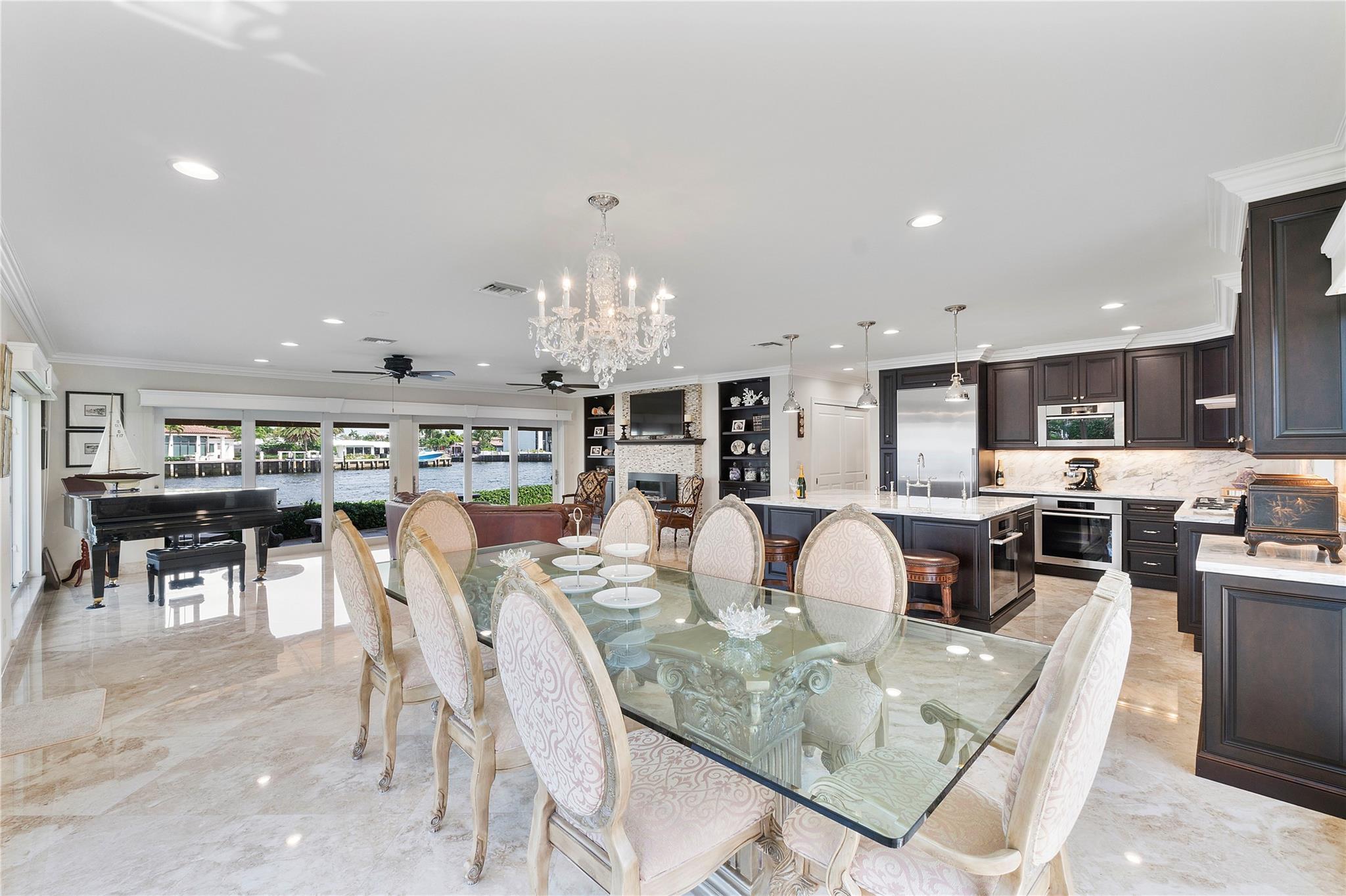 PALM YACHT & BEACH CLUB - Residential