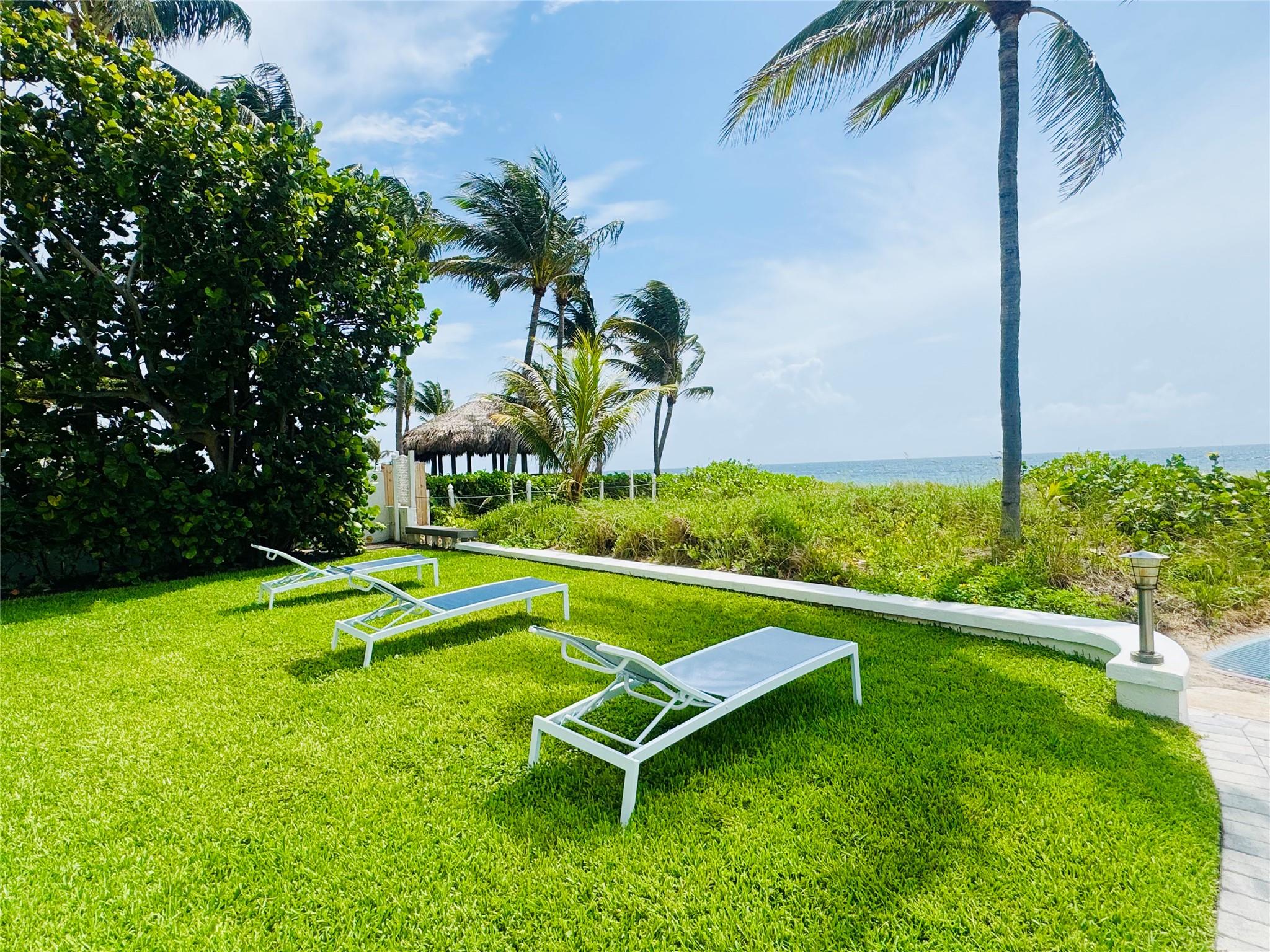 PALM YACHT & BEACH CLUB - Residential