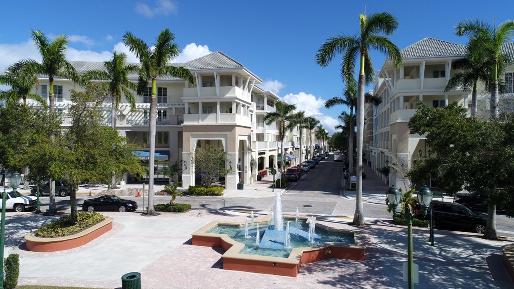Photo of 1200 Town Center 511 Drive #511, Jupiter, FL 33458 (MLS # R10945906)