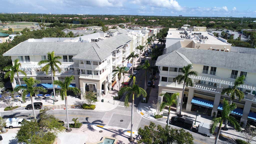 Photo of 1200 Town Center 511 Drive #511, Jupiter, FL 33458 (MLS # R10945906)