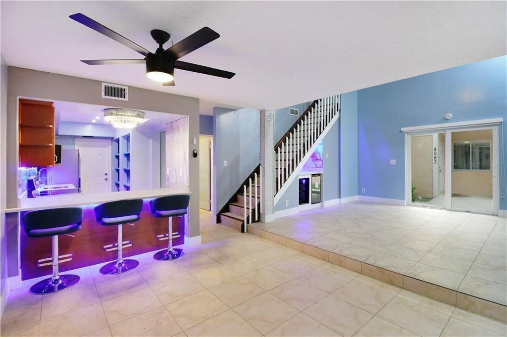 THE HAYLOFTS OF CORAL SPR - Residential