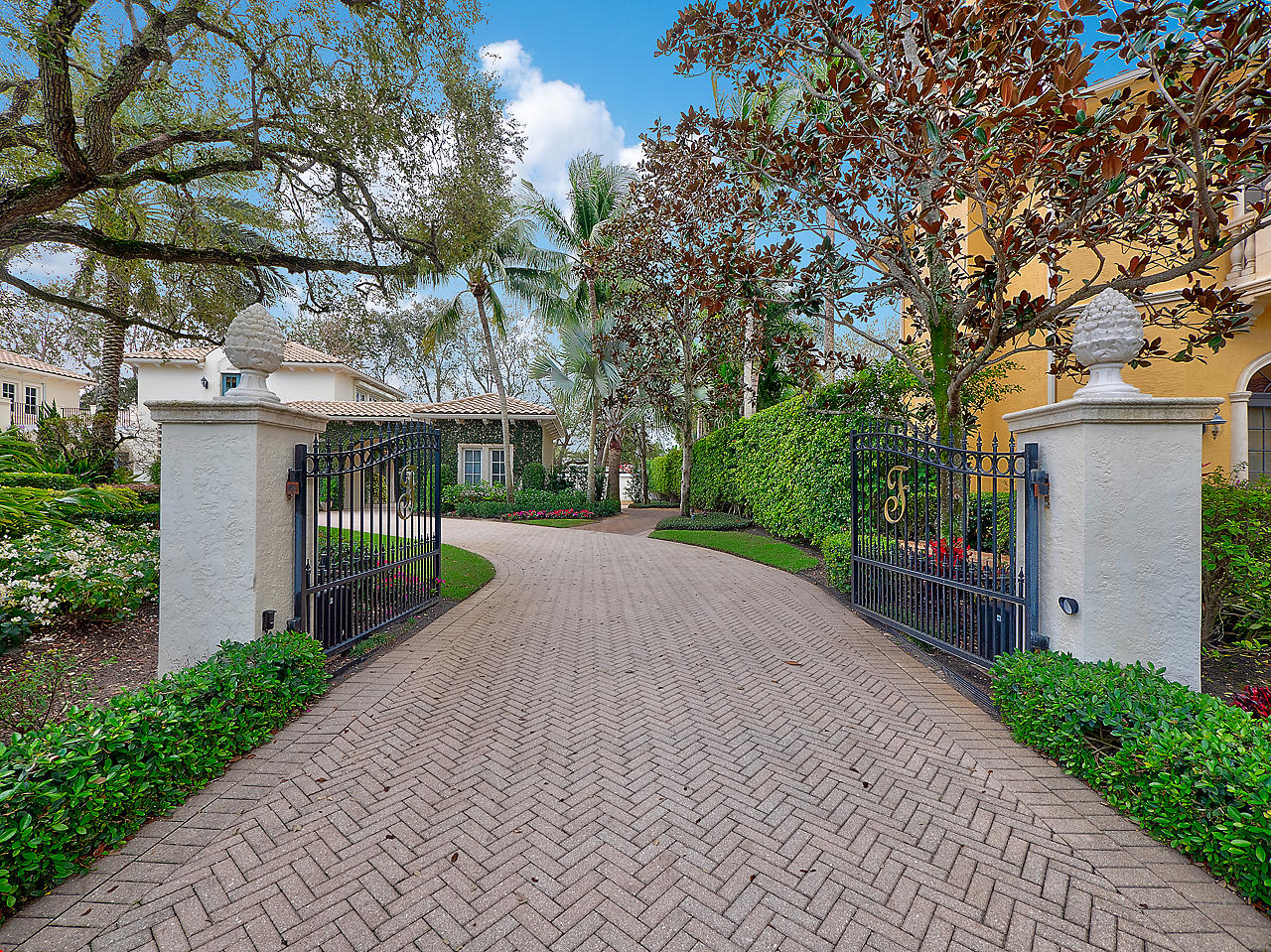 HARBOUR ISLES - Residential