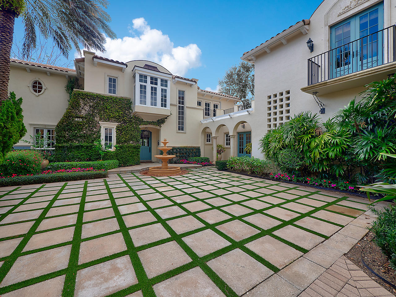 HARBOUR ISLES - Residential